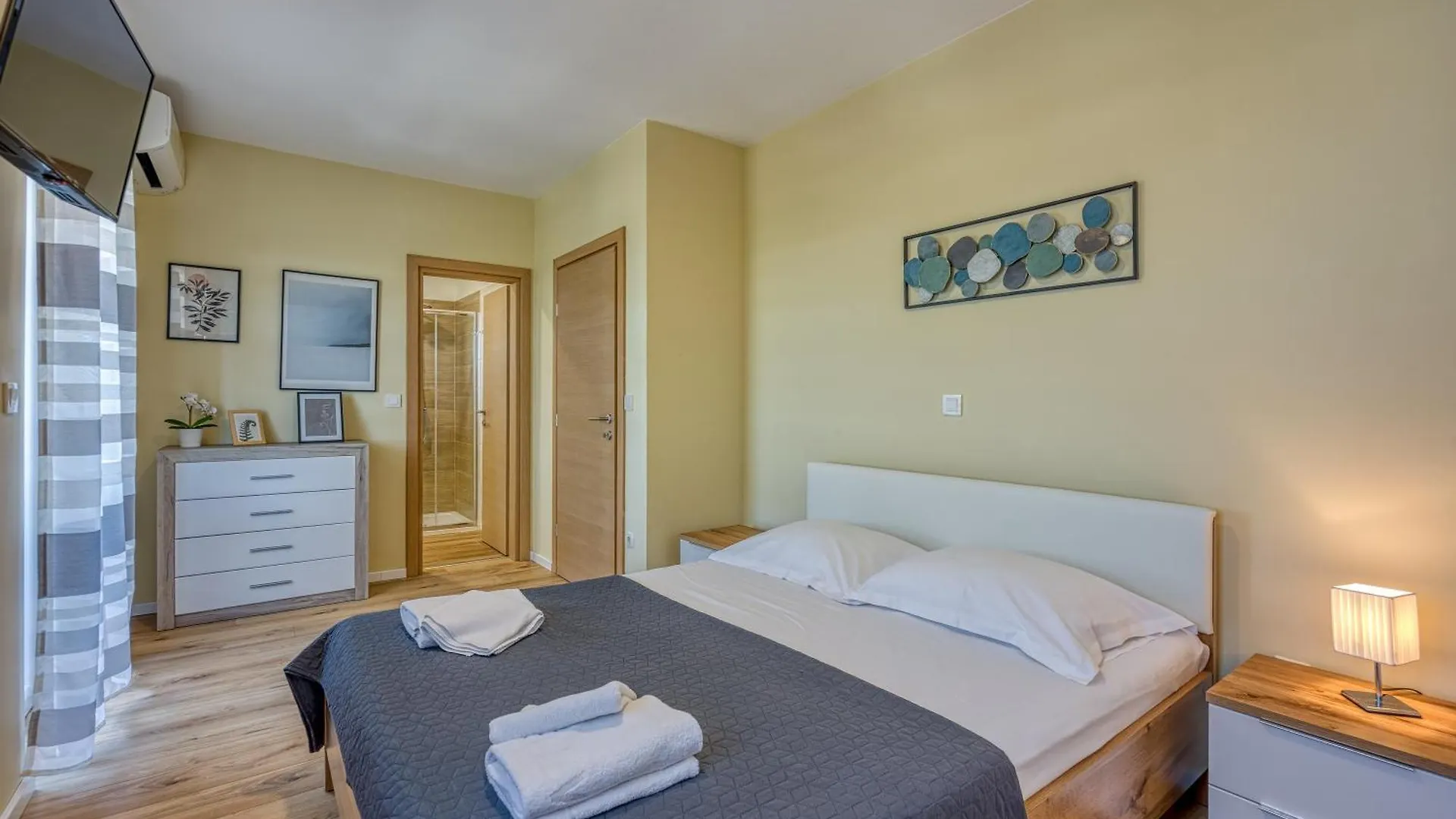 Apartment Villa Queen Jelena - Happy Rentals Galizana Croatia