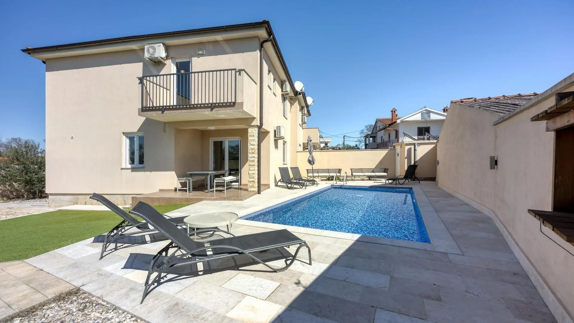 Villa Queen Jelena - Happy Rentals Galizana